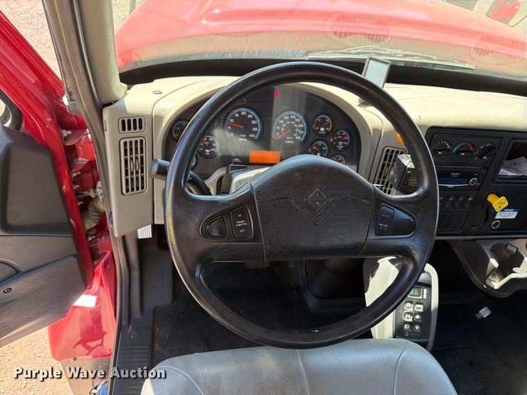 image for item YA4023 2015 International 7500 sewer jetter truck
