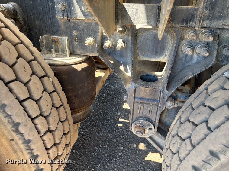 image for item YA4023 2015 International 7500 sewer jetter truck