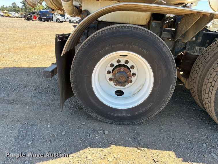 image for item YA4023 2015 International 7500 sewer jetter truck