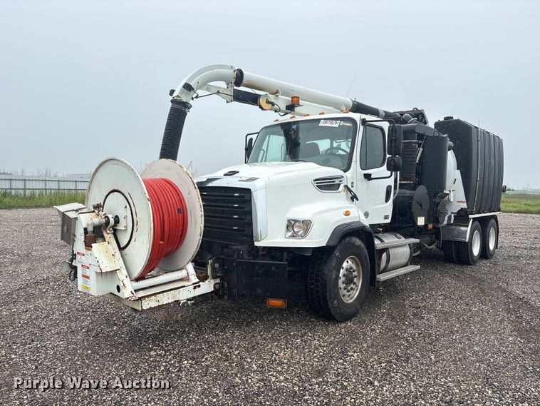 2017 Freightliner 114SD sewer jetter truck