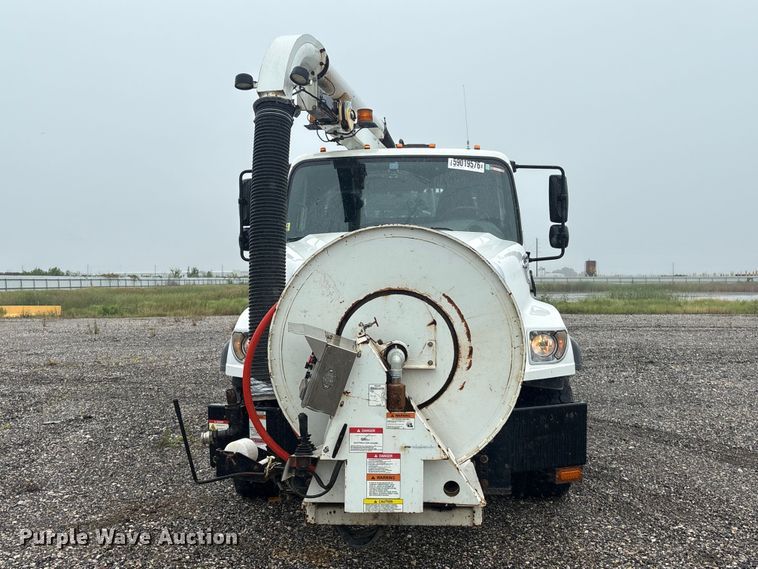 image for item YA4024 2017 Freightliner 114SD sewer jetter truck