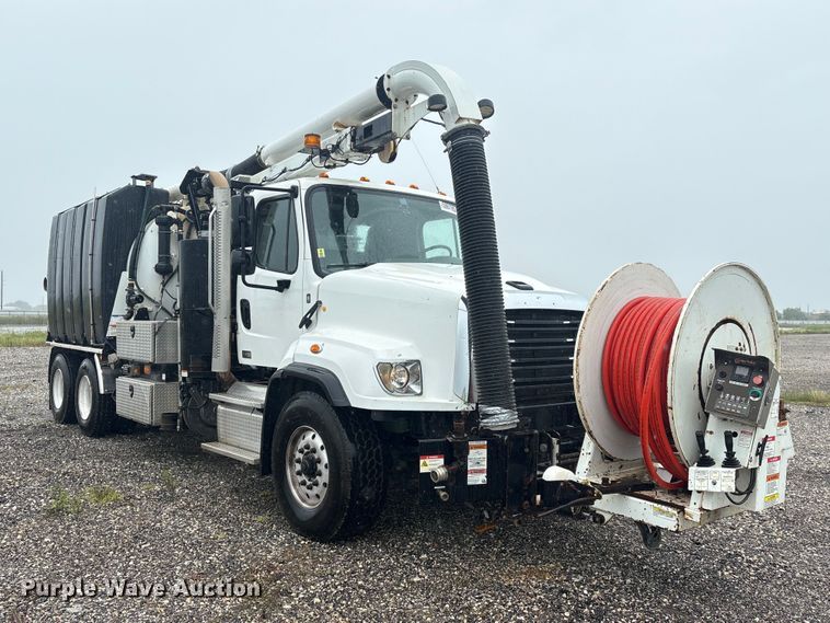 image for item YA4024 2017 Freightliner 114SD sewer jetter truck