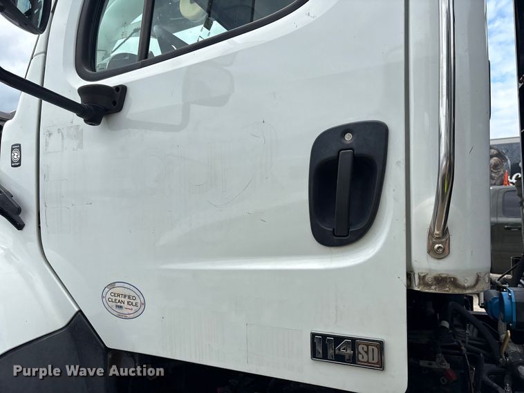image for item YA4024 2017 Freightliner 114SD sewer jetter truck