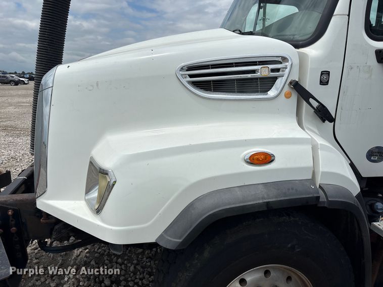 image for item YA4024 2017 Freightliner 114SD sewer jetter truck