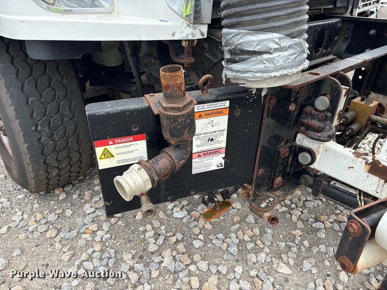 image for item YA4024 2017 Freightliner 114SD sewer jetter truck
