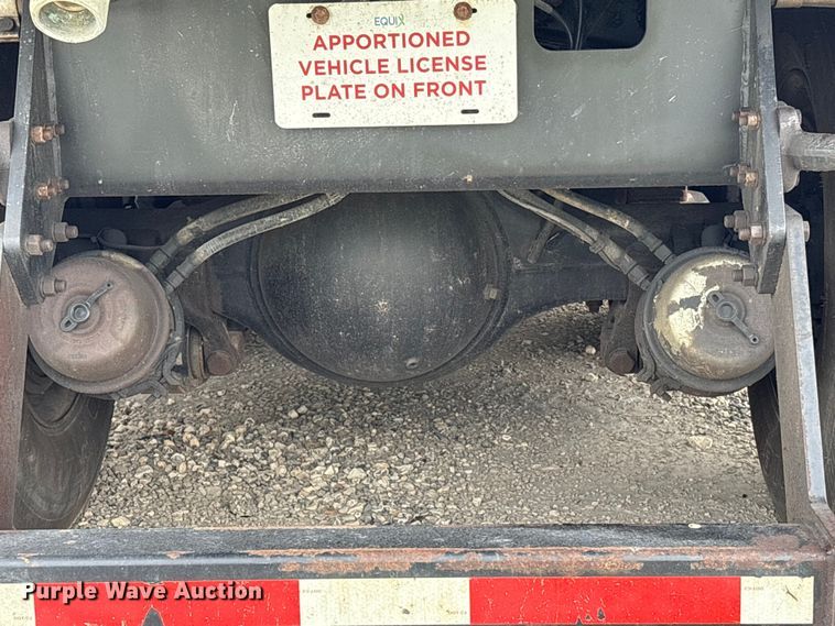 image for item YA4024 2017 Freightliner 114SD sewer jetter truck