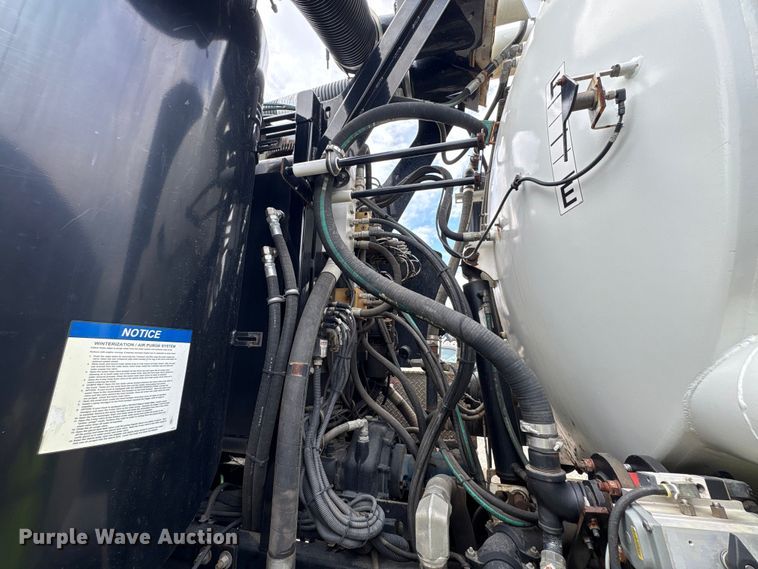 image for item YA4024 2017 Freightliner 114SD sewer jetter truck