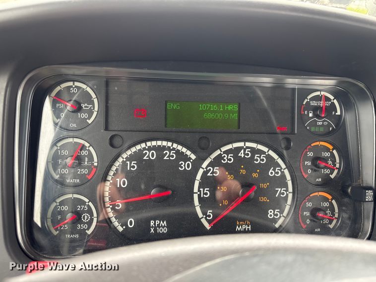 image for item YA4024 2017 Freightliner 114SD sewer jetter truck