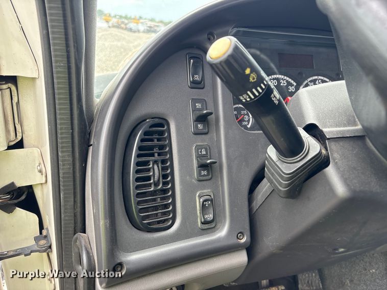 image for item YA4024 2017 Freightliner 114SD sewer jetter truck