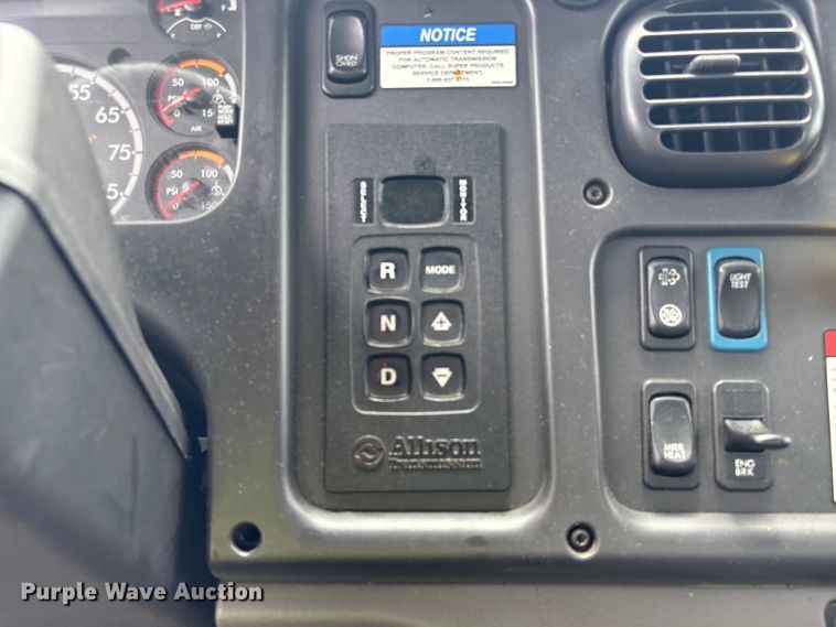 image for item YA4024 2017 Freightliner 114SD sewer jetter truck