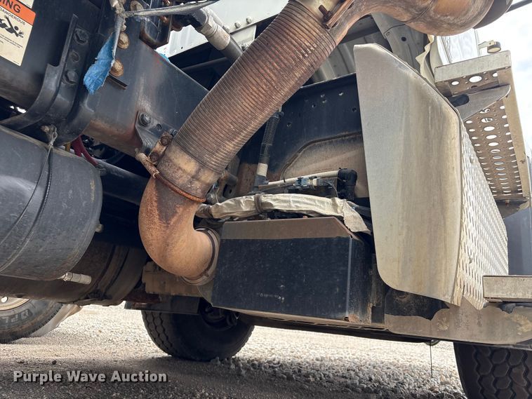 image for item YA4024 2017 Freightliner 114SD sewer jetter truck
