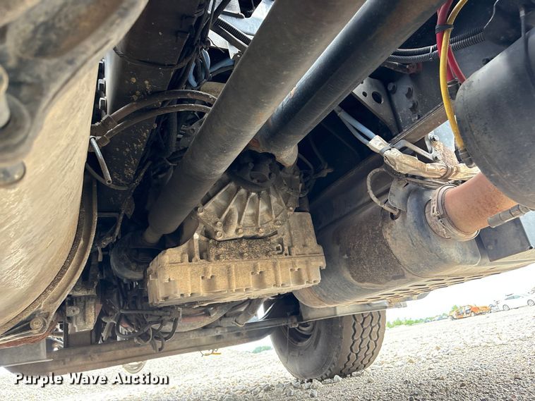 image for item YA4024 2017 Freightliner 114SD sewer jetter truck