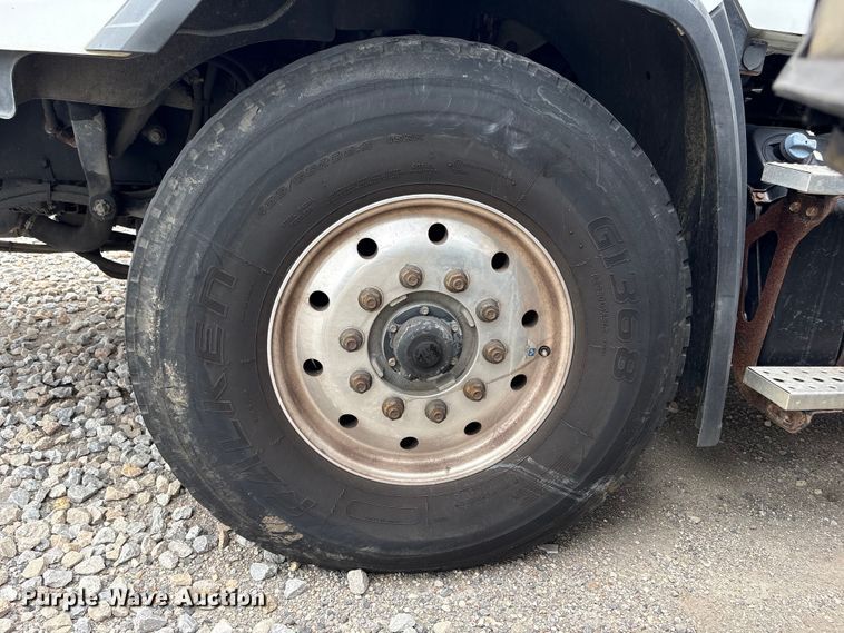 image for item YA4024 2017 Freightliner 114SD sewer jetter truck
