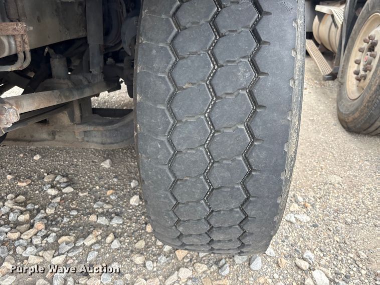 image for item YA4024 2017 Freightliner 114SD sewer jetter truck