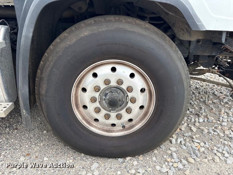image for item YA4024 2017 Freightliner 114SD sewer jetter truck
