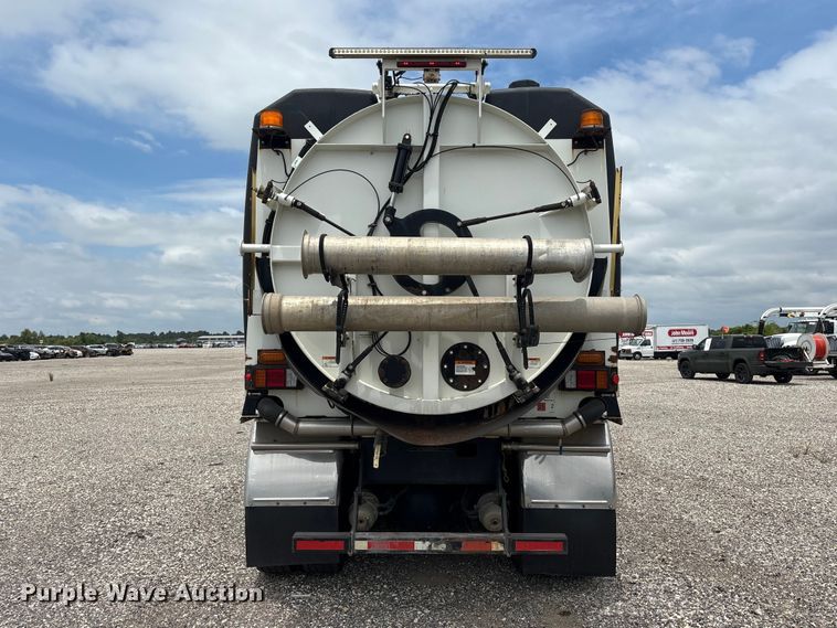 image for item YA4025 2018 International 7600 sewer jetter truck