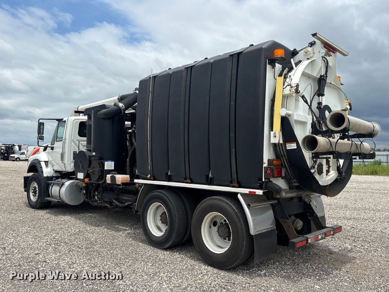 image for item YA4025 2018 International 7600 sewer jetter truck
