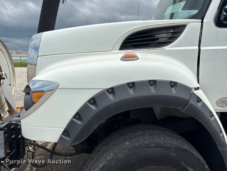 image for item YA4025 2018 International 7600 sewer jetter truck