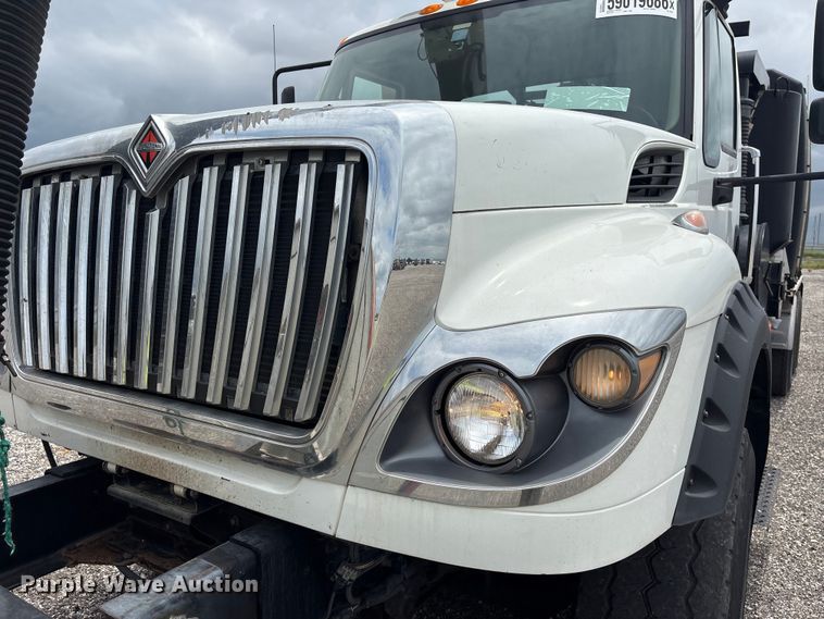 image for item YA4025 2018 International 7600 sewer jetter truck