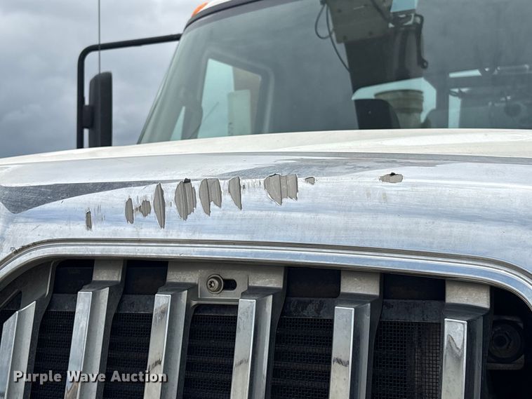 image for item YA4025 2018 International 7600 sewer jetter truck