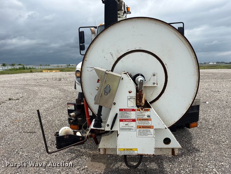 image for item YA4025 2018 International 7600 sewer jetter truck