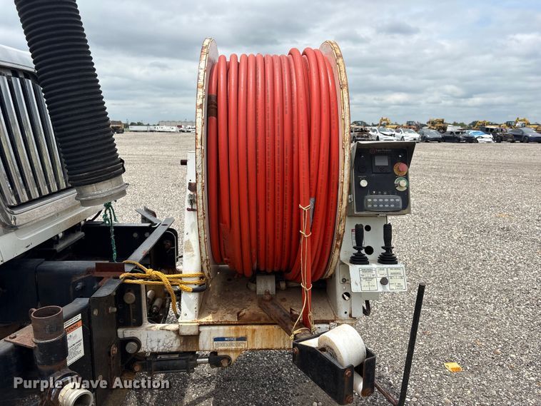 image for item YA4025 2018 International 7600 sewer jetter truck