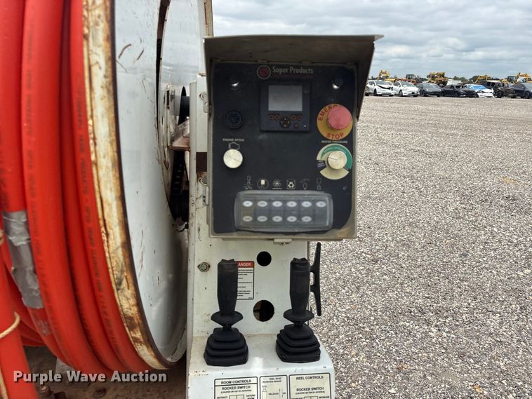 image for item YA4025 2018 International 7600 sewer jetter truck