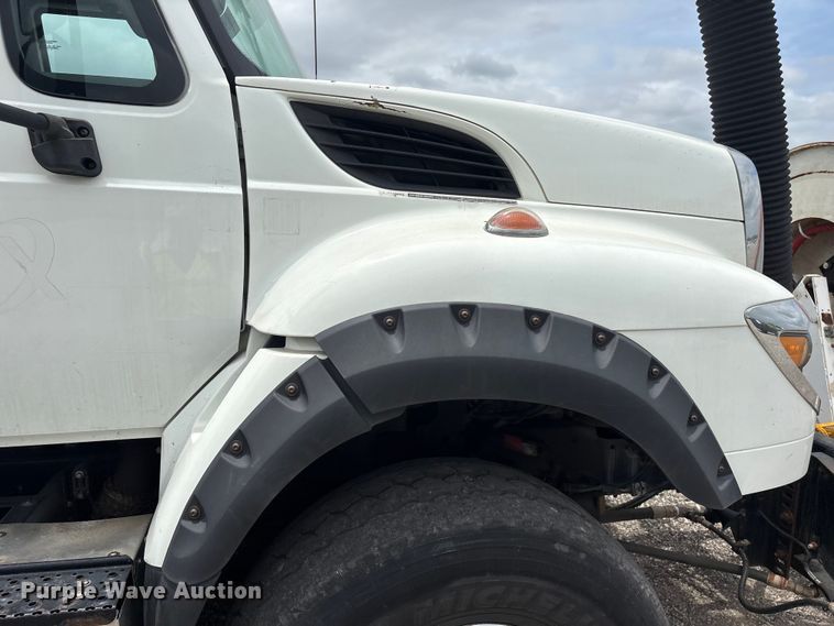 image for item YA4025 2018 International 7600 sewer jetter truck