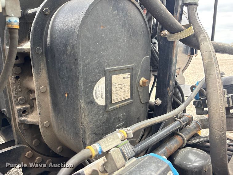 image for item YA4025 2018 International 7600 sewer jetter truck