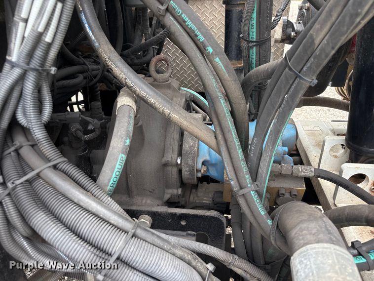 image for item YA4025 2018 International 7600 sewer jetter truck
