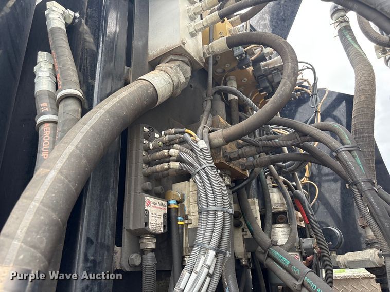 image for item YA4025 2018 International 7600 sewer jetter truck