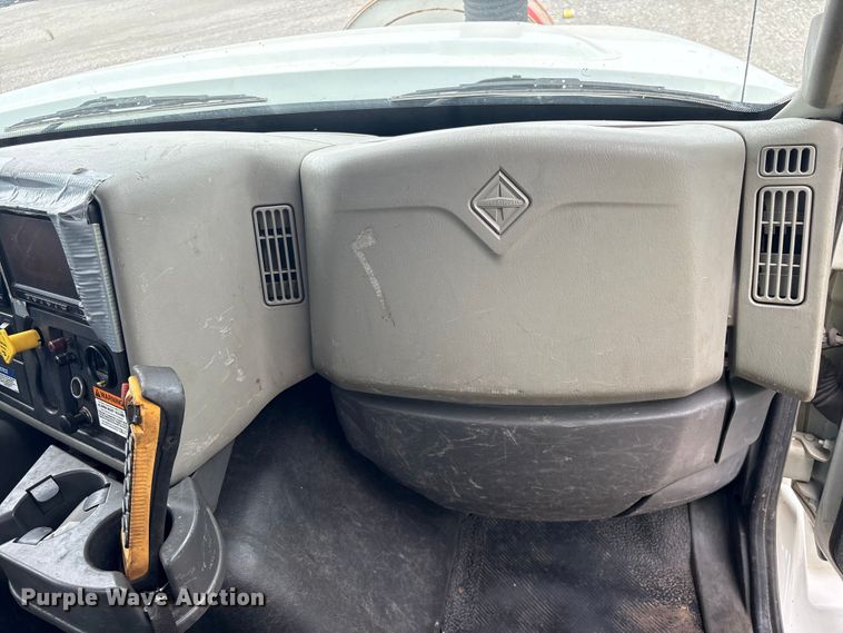 image for item YA4025 2018 International 7600 sewer jetter truck