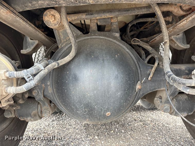 image for item YA4025 2018 International 7600 sewer jetter truck
