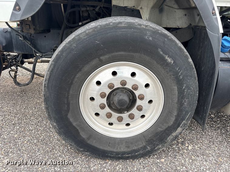 image for item YA4025 2018 International 7600 sewer jetter truck