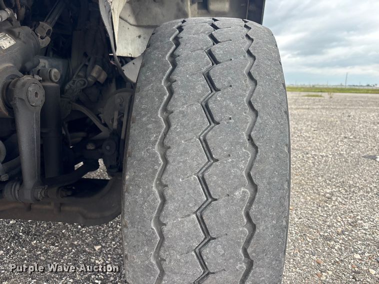 image for item YA4025 2018 International 7600 sewer jetter truck