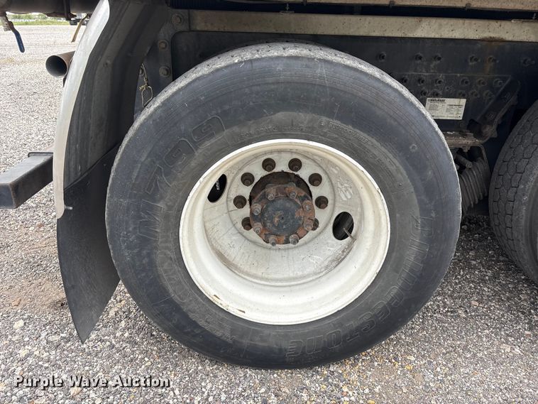 image for item YA4025 2018 International 7600 sewer jetter truck