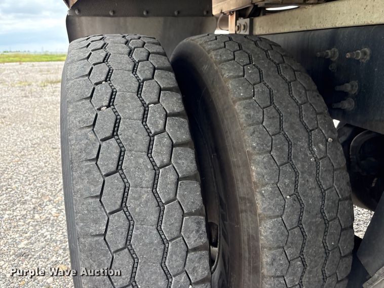 image for item YA4025 2018 International 7600 sewer jetter truck