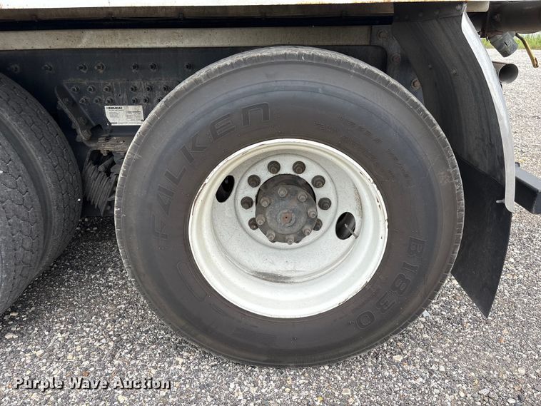 image for item YA4025 2018 International 7600 sewer jetter truck