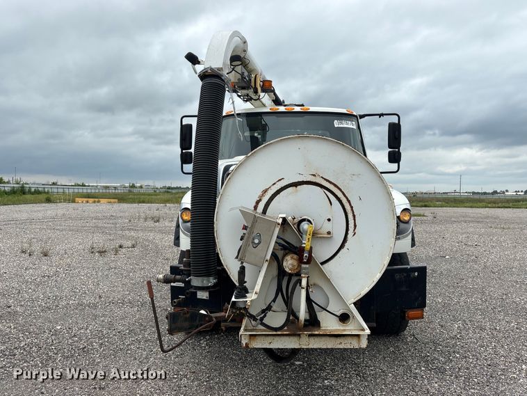 image for item YA4026 2017 International 7600 sewer jetter truck