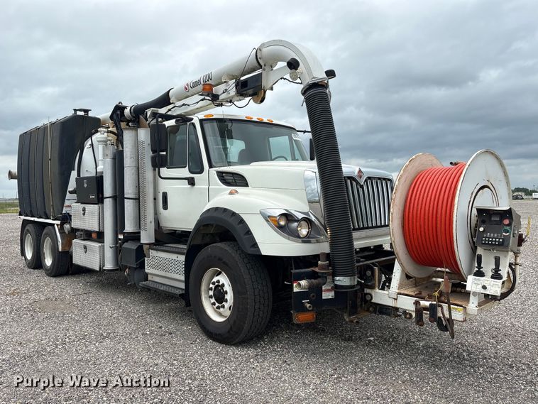 image for item YA4026 2017 International 7600 sewer jetter truck