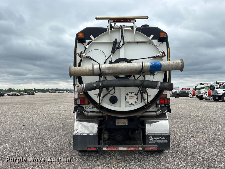 image for item YA4026 2017 International 7600 sewer jetter truck
