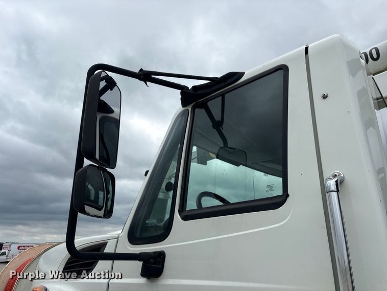 image for item YA4026 2017 International 7600 sewer jetter truck