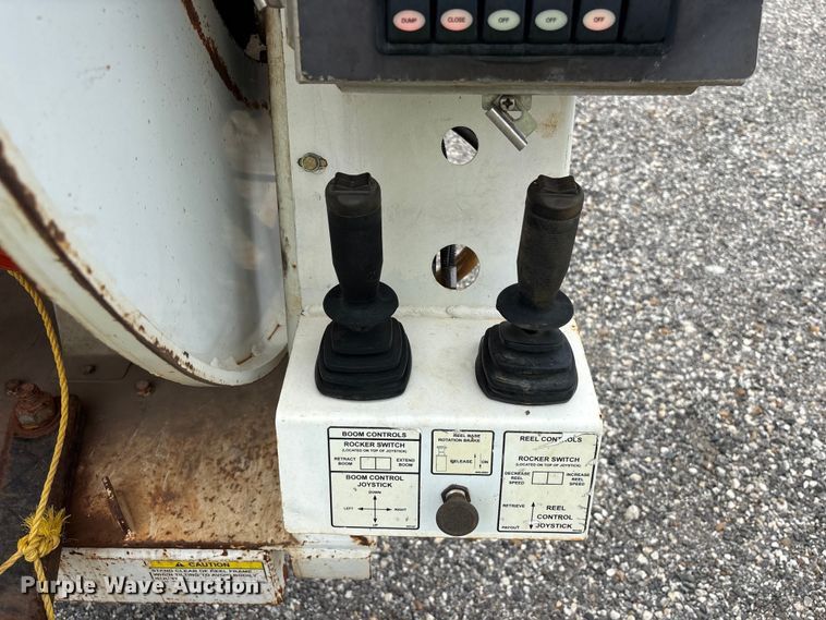image for item YA4026 2017 International 7600 sewer jetter truck