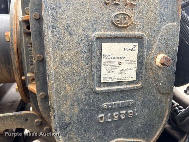 image for item YA4026 2017 International 7600 sewer jetter truck