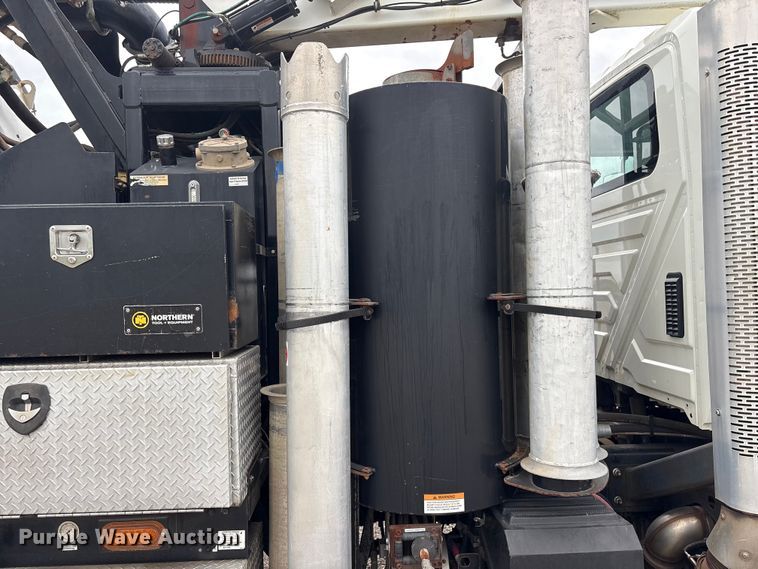 image for item YA4026 2017 International 7600 sewer jetter truck