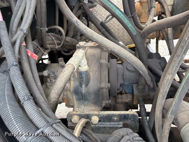 image for item YA4026 2017 International 7600 sewer jetter truck