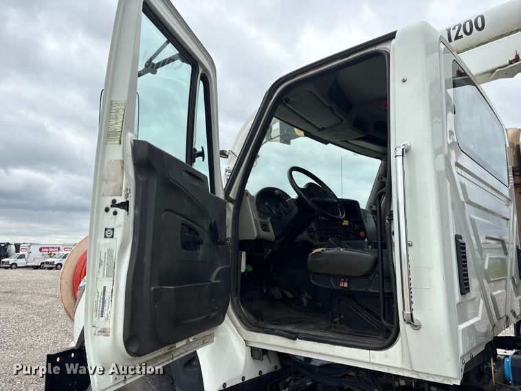 image for item YA4026 2017 International 7600 sewer jetter truck
