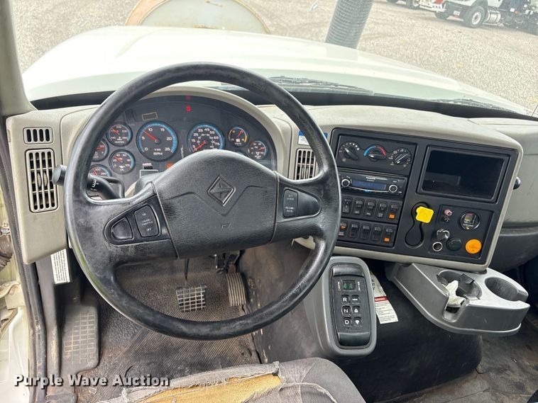 image for item YA4026 2017 International 7600 sewer jetter truck