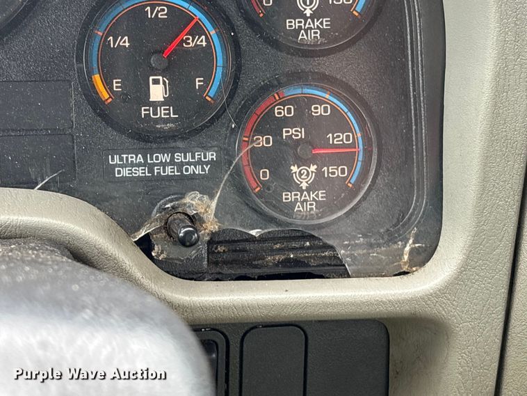 image for item YA4026 2017 International 7600 sewer jetter truck