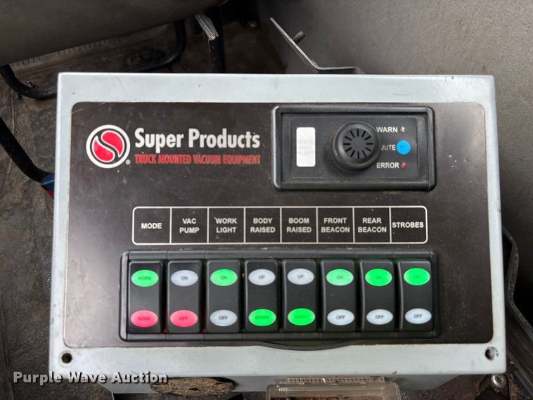 image for item YA4026 2017 International 7600 sewer jetter truck